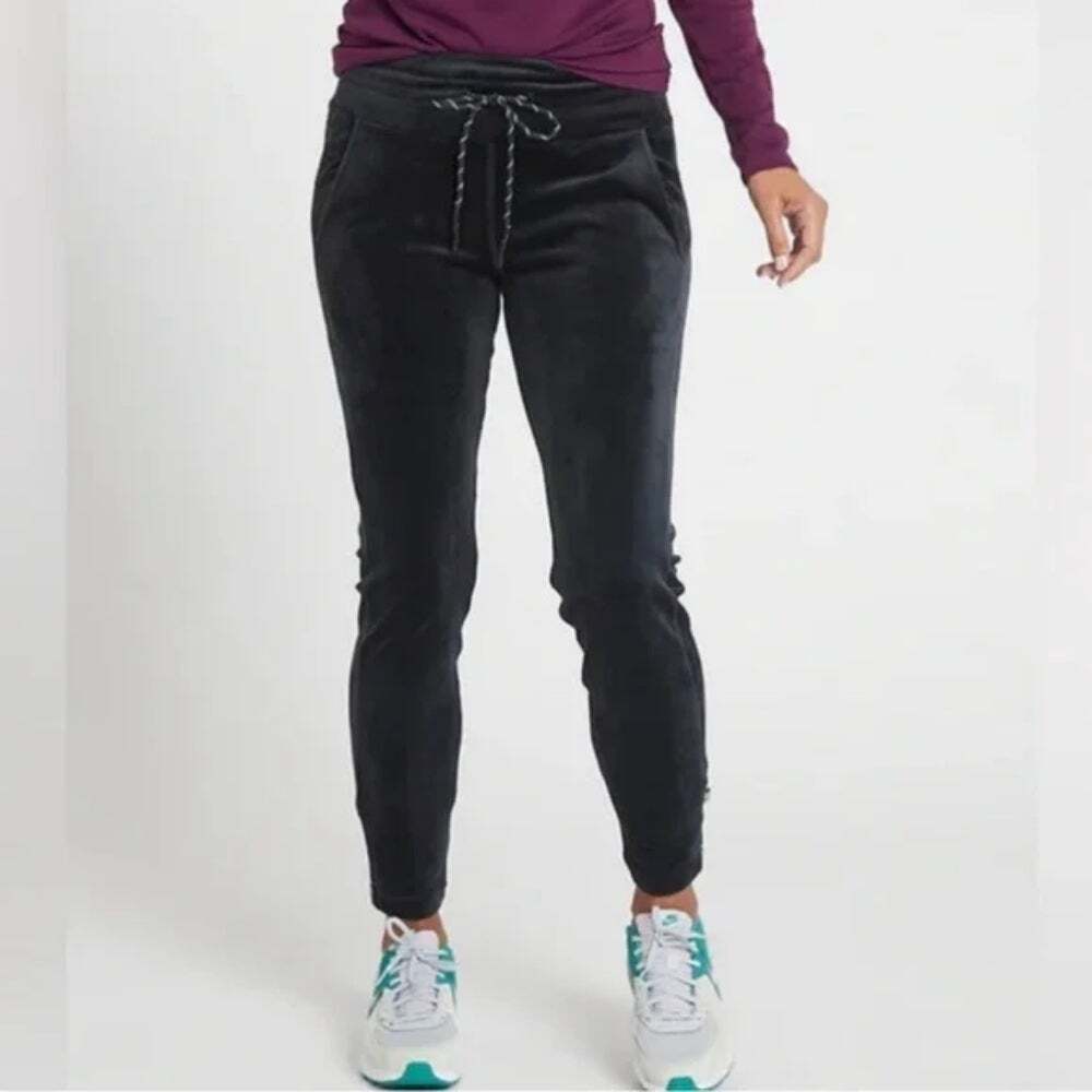 New Betabrand Black Velour Velvet Yoga Pants Sweatpants Size XS Short Petite